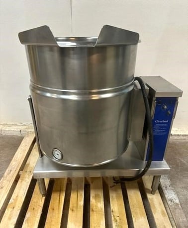 20 gallon Cleveland #KET-20-T, Stainless Steel electric jacketed kettle, 208 V., 3-phase - Image 1