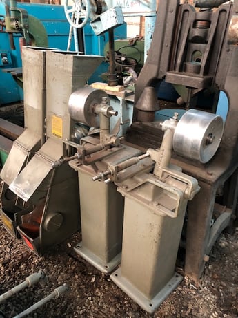 Hammond #7VRO-C, vari-speed, 7-1/2 HP, 1-1/4" arbors, backstands & DK-8 DusKolector - Image 6