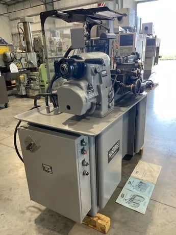11" x 18" Hardinge #HLV-H, engine lathe, 1.25"hole, #2MT, 125-3000 RPM - Image 4