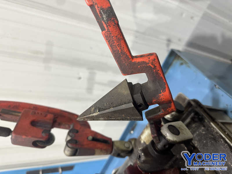 1/4" - 2" Ridgid #1822-I, bolt & pipe threader, 1/8"-2" pipe capacity, standard threading die, 1-1/2 HP - Image 6