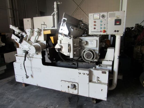 Cincinnati No. 3-500, centerless grinder, 47-1/4" work rest blade (thru feed), jib crane, standard drive box - Image 3