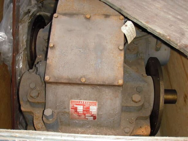 700 HP @ 880 RPM, Farrel #S1-141-080, 2.01 :1 ratio, 437 RPM out, parallel shaft, #1270814 - Image 2
