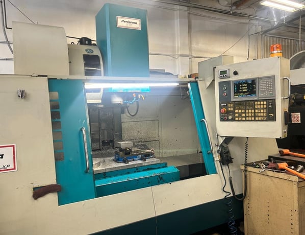 Akira-Seiki #Performa-V5AXP, CNC vertical machining center, Mitsubishi Control, 51.2" X, 21.3" Y, 22" Z - Image 3