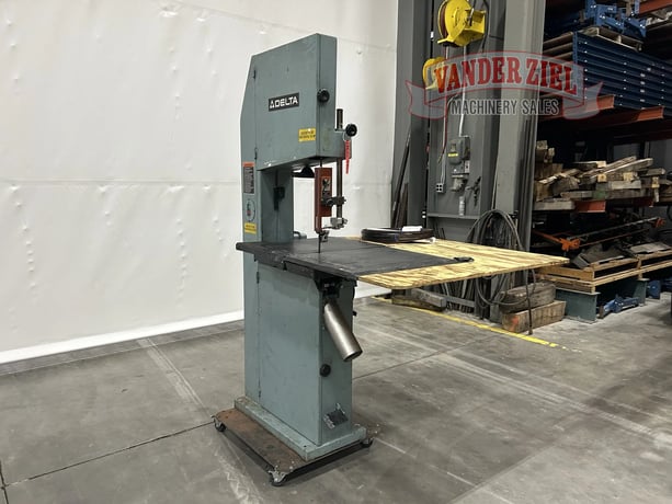 Delta, vertical saw, #16671 - Image 2