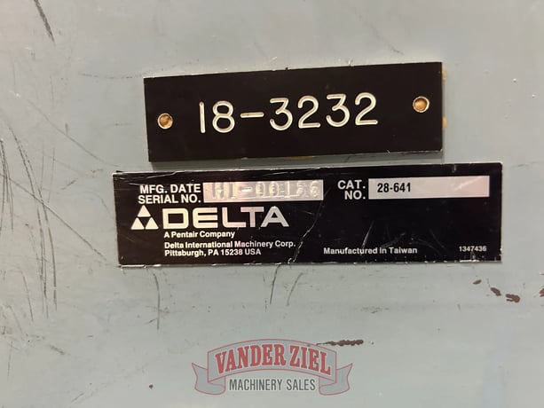 Delta, vertical saw, #16671 - Image 10