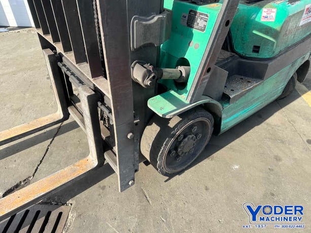 5000 lb. Mitsubishi #FGC25K, LP gas forklift, cushion tire, 187" lift height, side shift, 1998 - Image 4