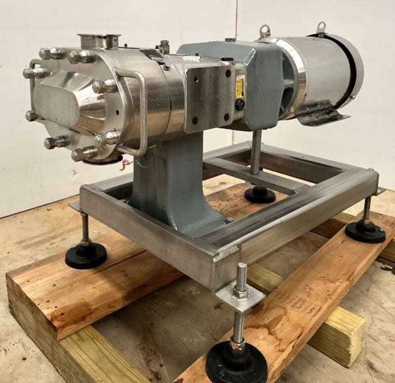 Waukesha Cherry-Burrell #130U2, rotary lobe, positive displacement pump, 3" Tri-calmp inlet/outlet - Image 1