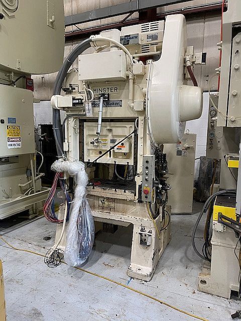 30 Ton, Minster Piecemaker #P2-30-30, straight side double crank press, 2" stroke, 7.5" window, 400 SPM, 19" - Image 1