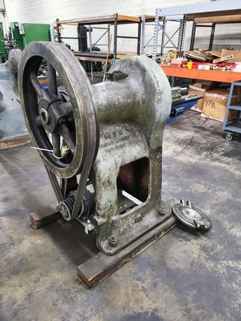 No. 3A Standard, rotary swager, 2-die design, 1-3/4" tube capacity, 3/8" solids capacity, on/off switch - Image 3