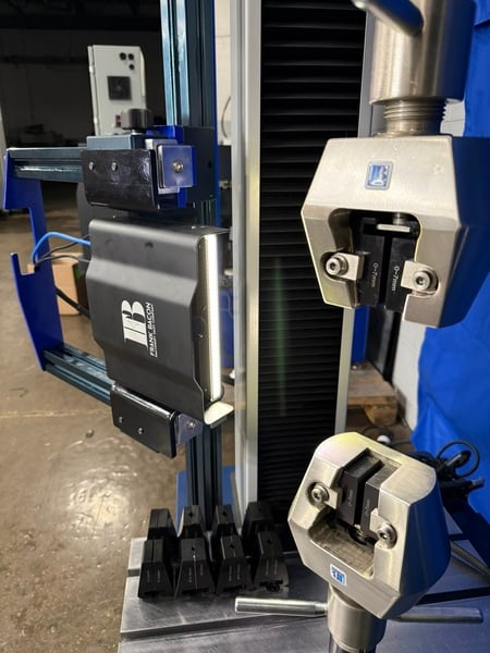 Precision Universal Optical Extensometer Systems with Universal Base Mount - Image 4