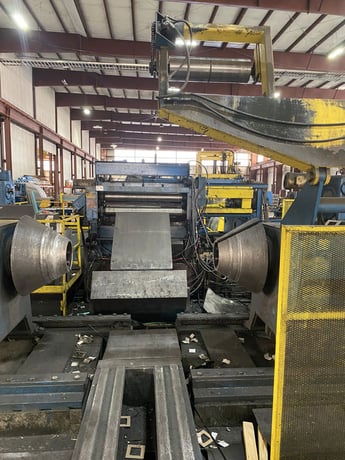 60000 lb. Loopco, Cone Uncoiler w/Pit Type Coil Car, 72" Width, 72" ouside dimensions, 16" - 32" ID - Image 1