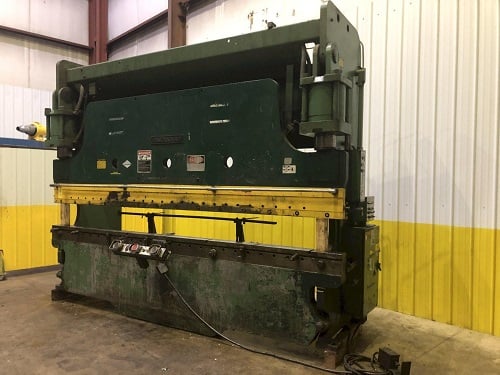 230 Ton, Cincinnati #230CBX12, hydraulic press brake, 14' overall, 150" between housing, 10" stroke, 35 HP - Image 2