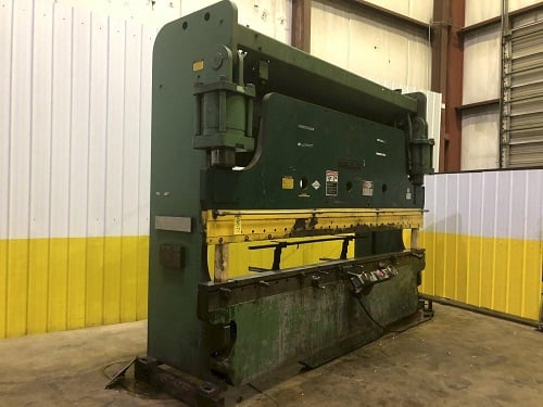 230 Ton, Cincinnati #230CBX12, hydraulic press brake, 14' overall, 150" between housing, 10" stroke, 35 HP - Image 4