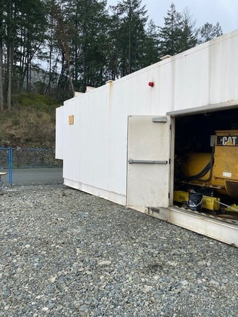 1600 KW Caterpillar #G3520C, Natural gas generator set, continuous, 600 Volts, 7119 hours - Image 2