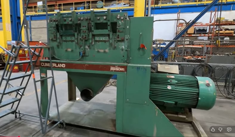 20" x 50" Cumberland #50H, granulator, 18 knife hog style rotor, 150 HP, 1986 - Image 2
