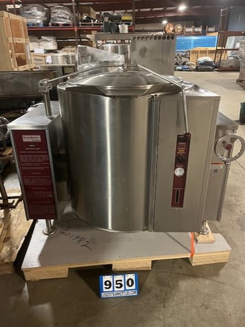 60 gallon Southbend Crown #KTLG-60, nat.gas maual tilting steam kettle, Stainless Steel E-Z lift cover - Image 1