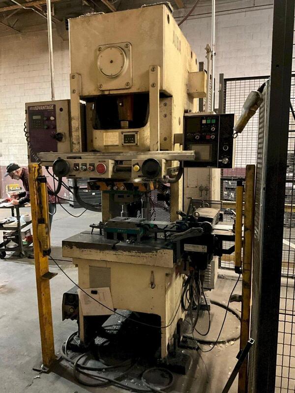 66 Ton, Aida #NC1-600(2)E, single crank gap frame press, 5.51" stroke, 11.8"Shut Height, 2.7"ram adj. - Image 2