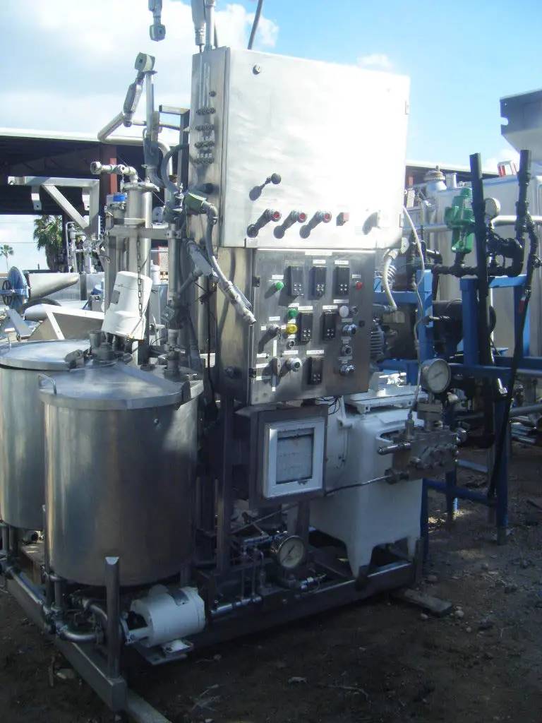 Waukesha Cherry-Burrell #S-3 Series 200, unitherm IV sterile processing system - Image 3