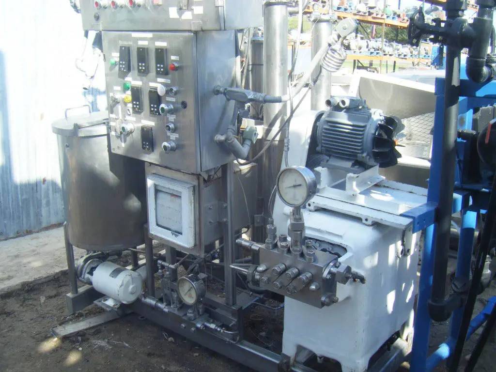 Waukesha Cherry-Burrell #S-3 Series 200, unitherm IV sterile processing system - Image 6