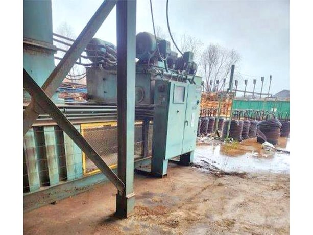 Harris / Selco #HLO-8112-AR-200, auto-tie horizontal baler, 100 HP, 12" cylinder, 80" hopper, 1999 - Image 3