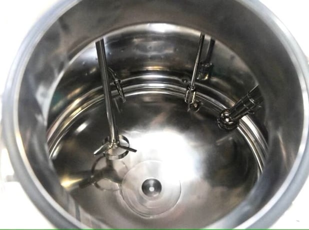 100 gallon DCI, sanitary Stainless Steel jacketed reactor w/ mixer, 125 psi @ 400&deg;F - Image 2