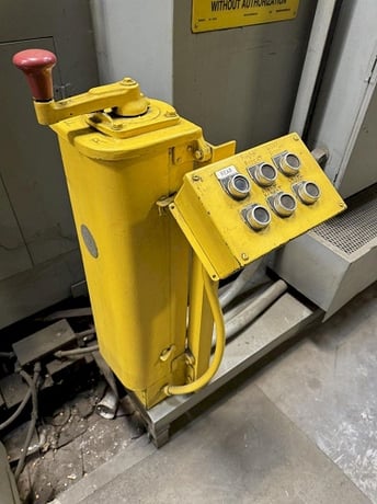 10' x 3/4" Bertsch #14, 3-roll initial pinch mechanical plate roll, 14" roll diameter, power roll adjustment - Image 4