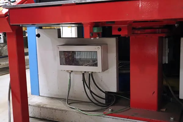 Reis, SK 3384500, robots, 2 station welding, 6-Axis robot, 2013 - Image 4