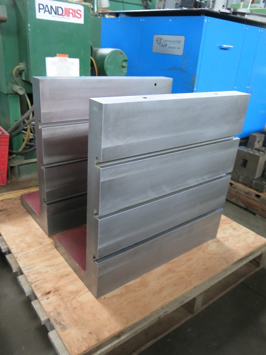24" x 24" x 12" Suburban Tool #TAP-122424, 24" Square T-Slotted Webbed Angle Plates - Image 2