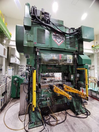 125 Ton, Minster #PM3-125-48, straight side double crank, 1.2" stroke, 20" Shut Height, 700 SPM, variable - Image 1
