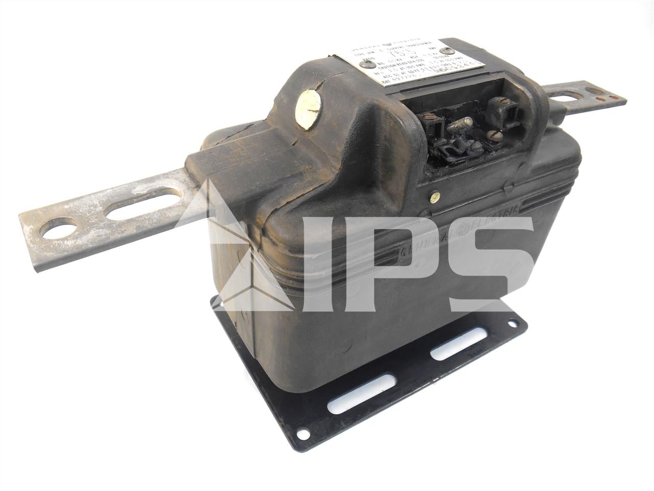 GE Jkm-3 Current Transformer 75:5 Bar Type - Image 1