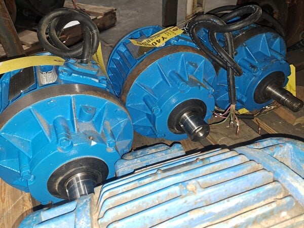 2.5 HP 1160 RPM Sweco, Frame 213T, Shaker-Duty-Motors, TENV, 230/460 Volts (4 available) - Image 3
