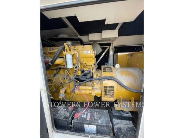 500 KW Caterpillar #C15, 302 hours, S/N NAP00492, 2014 - Image 10