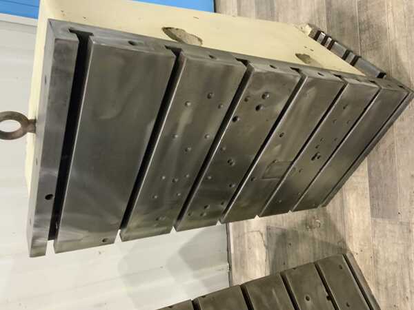 18" x 18" x 36" Angle plates - Image 3