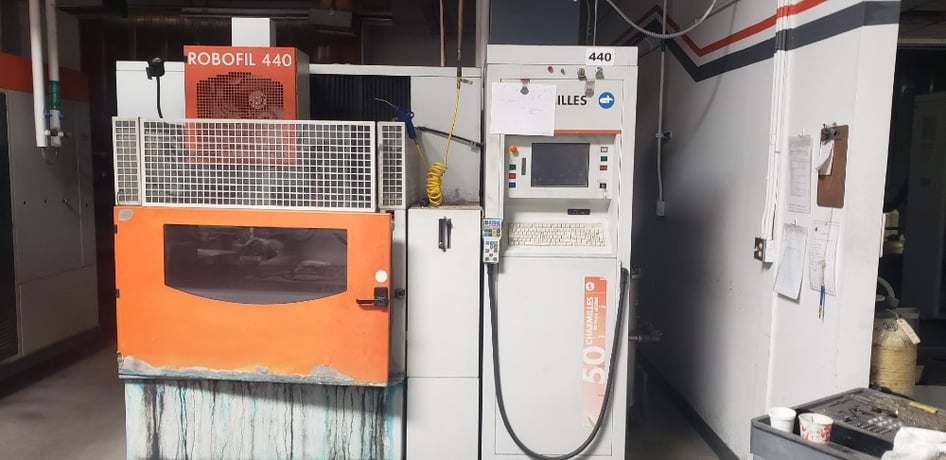 Charmilles #Robofil-440, wire Electrical Discharge Machine, 21.65" X, 13.78" Y, automatic threading - Image 1