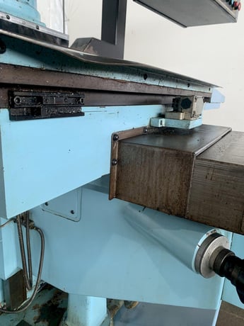 Hurco #Hawk-5D, CNC Vertical Mill, 13" x42" table, 7.5 HP, 31" x13" x6" travels, Dynapath Control - Image 9