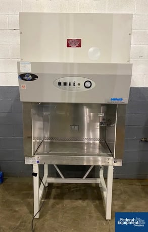 Nuaire Labgard #NU-425-300, Fume Hood, 34" length, Class 2, Type A2, 22" x 34" work area, 2009 - Image 1