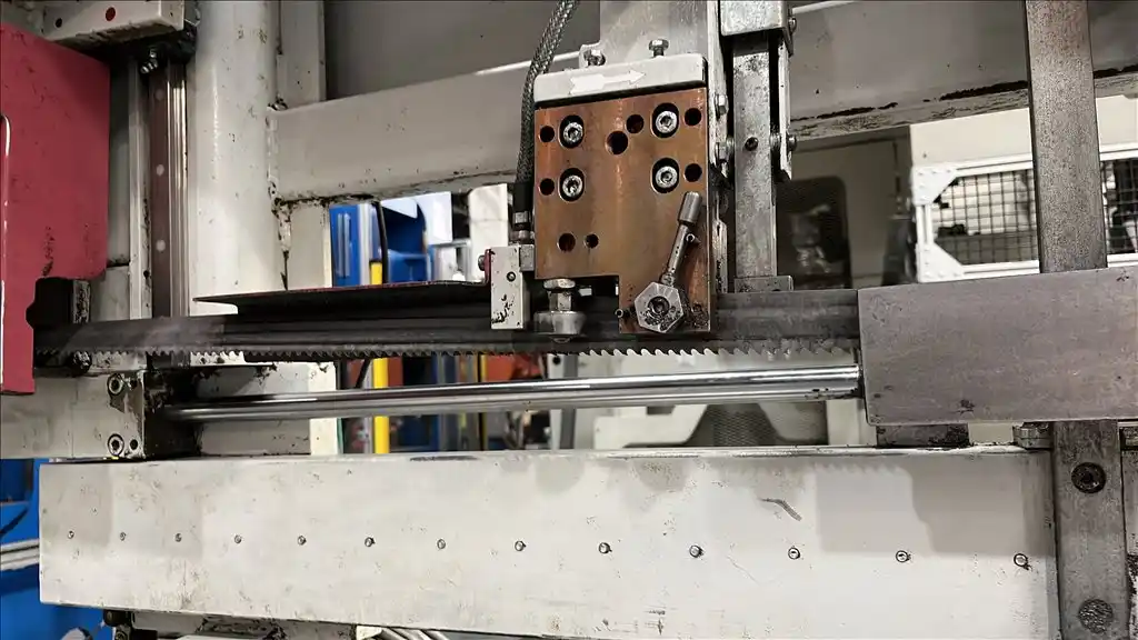 Behringer #HBE320-523GA, automatic miter band saw, 12.5" rounds, 2018, S46130 - Image 4