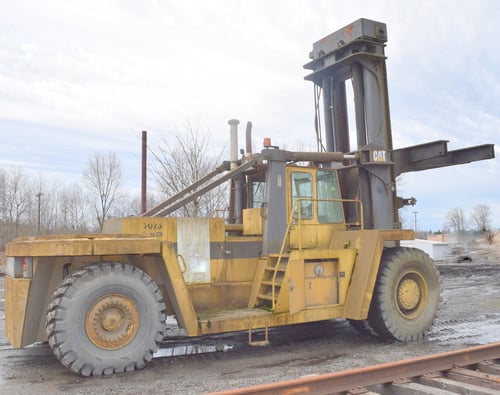90000 lb. Caterpillar #V900-CH, forklift container handler - Image 5