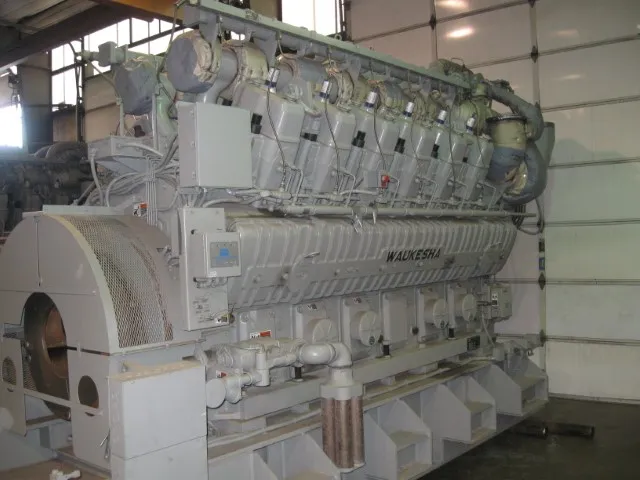 4200 KW Waukesha #12V-AT27GL, Natural gas generator set, 12470 Volts, new surplus, 2004 - Image 2