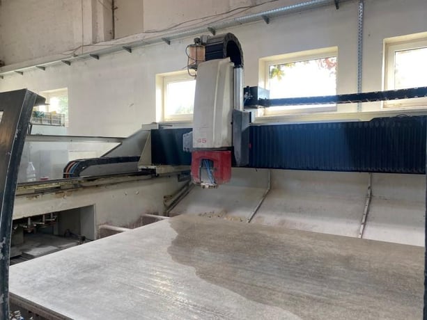Intermac #Master-45-Aperta, CNC glass work center, 90" x158" cap., PLC, 7-bar, 12000 RPM, (2) 14 pos. rotary - Image 2