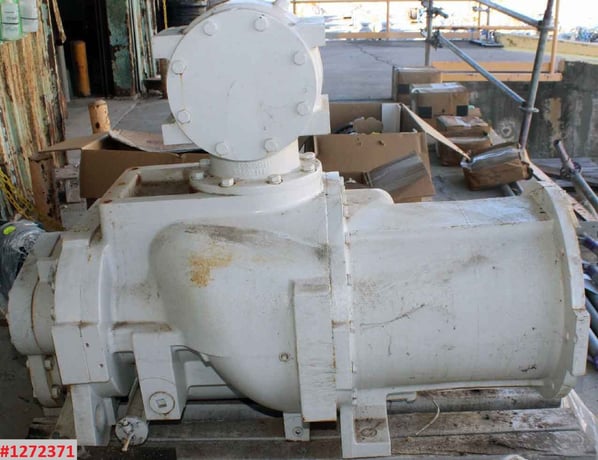 Gardner Denver screw compressor #EAU99T, air end only, 929 cfm @ 150 psi, 250 HP, 3575 RPM, #1272371 - Image 1