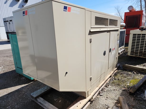30 KW MTU #NL30GG6, Natural gas propane generator,sound attenuated enclosure, 1 or 3 phase, 240 Volts, 2009 - Image 4