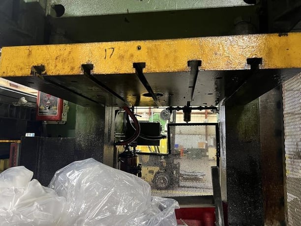 150 Ton, Bliss, OBI press, 8" stroke, 22" Shut Height, 4.5"adj., 40-80 SPM, 50" x30"bed, air clutch & brake - Image 6