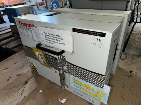 Lindberg / Blue M HTF55322C, split hinge tube furnace, 1200&deg;C, 12" heating zone, 2015 - Image 2