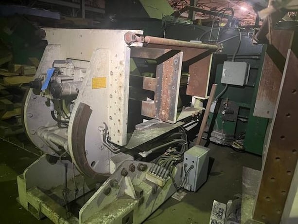 Hall #3, rocker type molding machine with controls, no hydraulics - Image 3