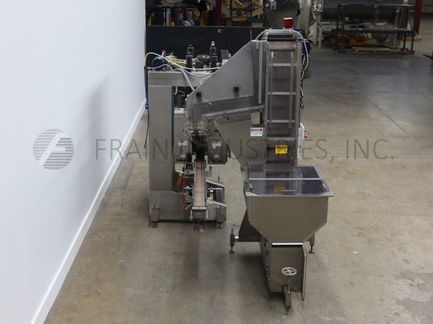 Pack West #Centurion-200, torquer with waterfall style capacity elevator / sorter, 25-300 caps/minute - Image 4