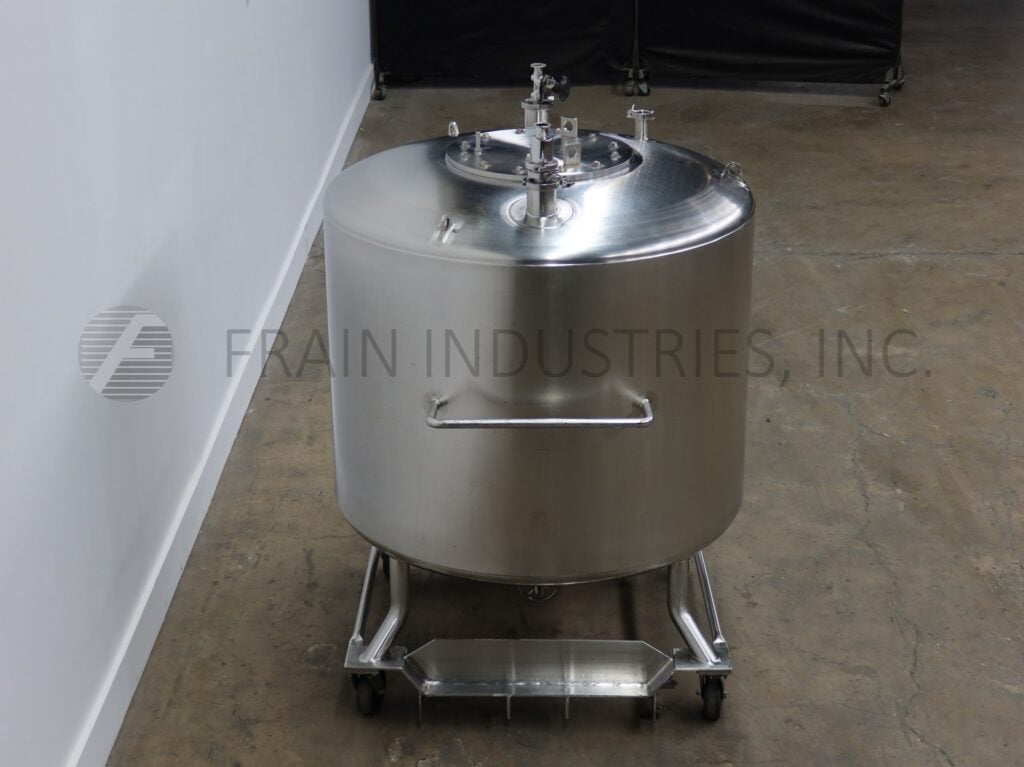 300 gallon JV Northwest, 316 Stainless Steel, internal pressure tank, 46" dia x 48" deep with a 40" straight - Image 4