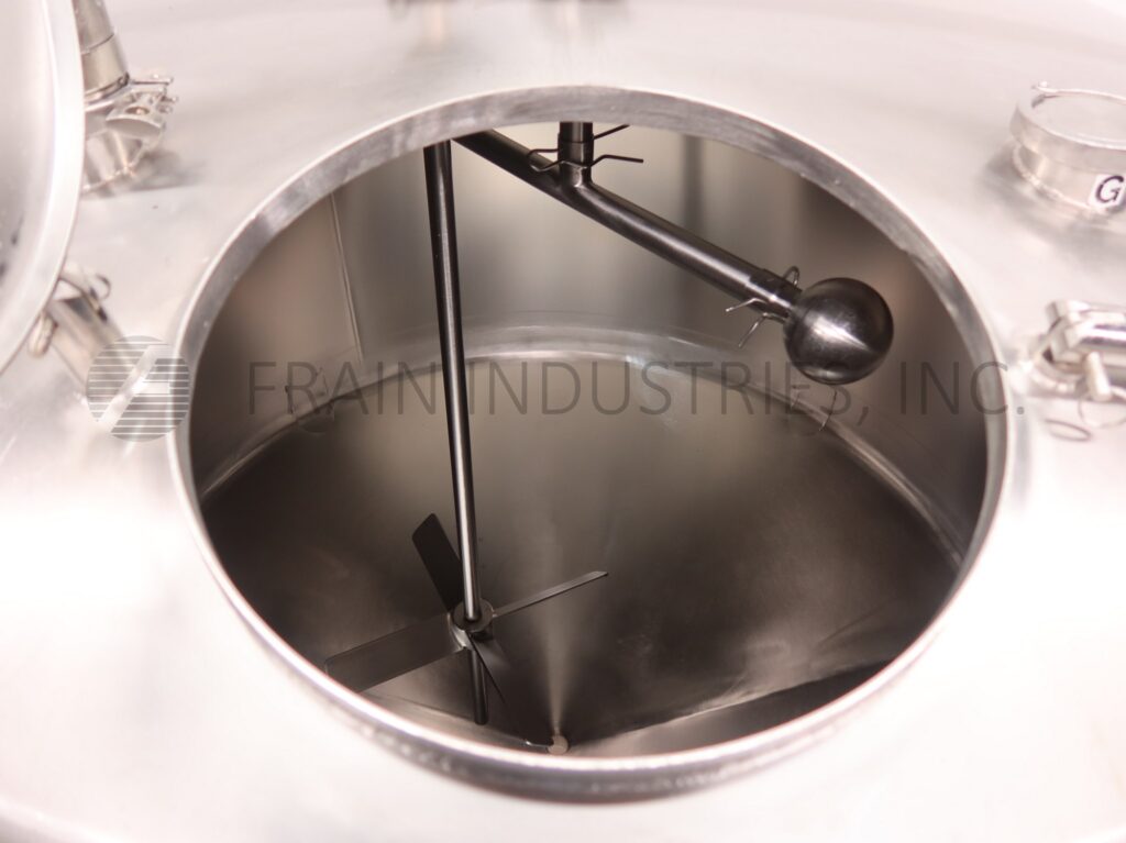 600 gallon 316 Stainless Steel single wall tank, 66" dia with 36" straight wall and 20" deep cone bottom - Image 2