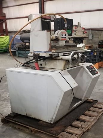 6" x 12" Harig #612-Autostep, semi-automatic surface grinder, Walker PMC, 1.5 HP3450 RPM - Image 3