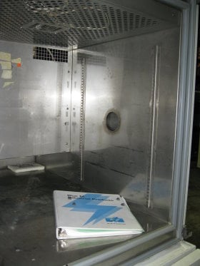 24" width x 25" D x 25" H Blue M #ETCU-09S2.5-B, temperature test chamber, -35° to 200.0, 208 V., 1-phase - Image 2